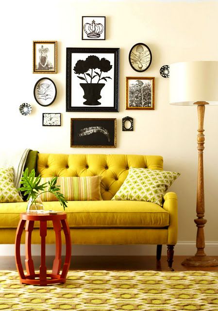 sofa em amarelo