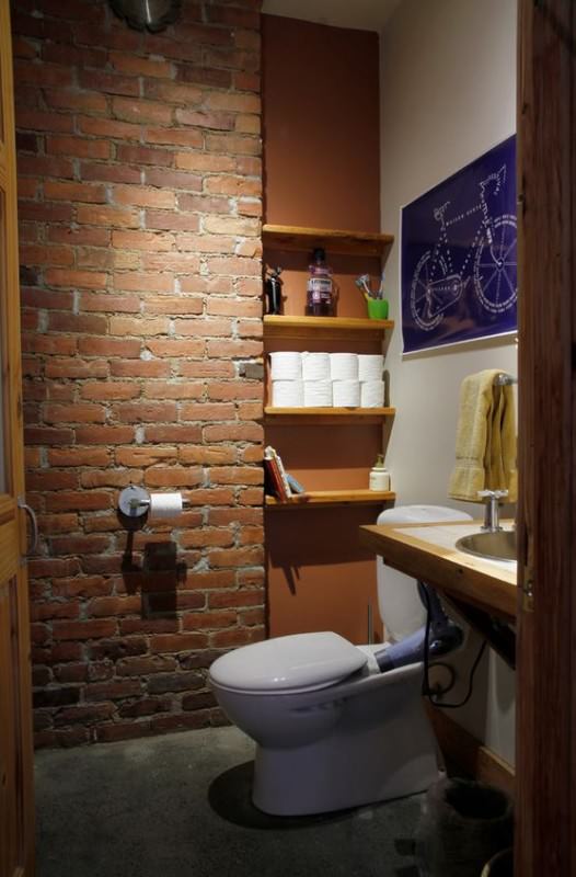 banheiros-pequenos-com-parede-rustica