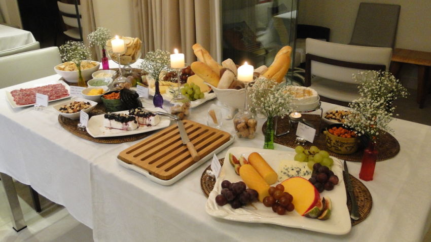 Decoração de mesa de jantar para aniversario com frutas