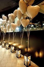 decoração de festa simples com balões