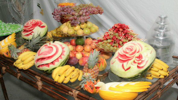 mesa de frutas para a ceia