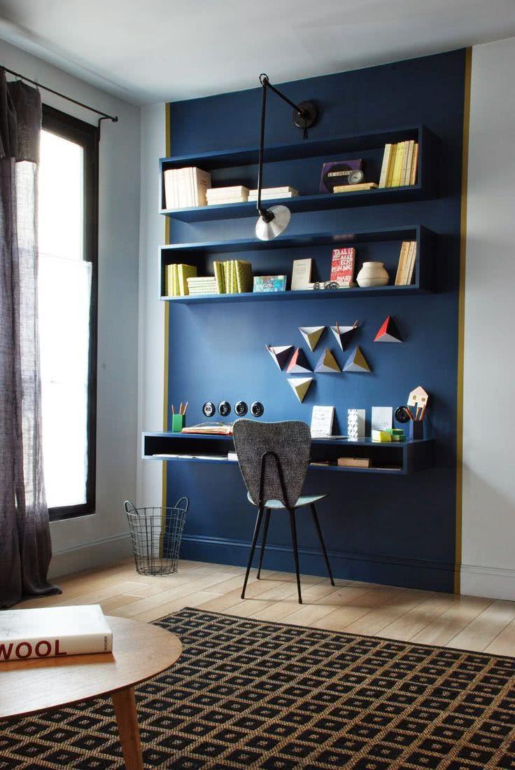 Estante de livros de parede para quarto azul