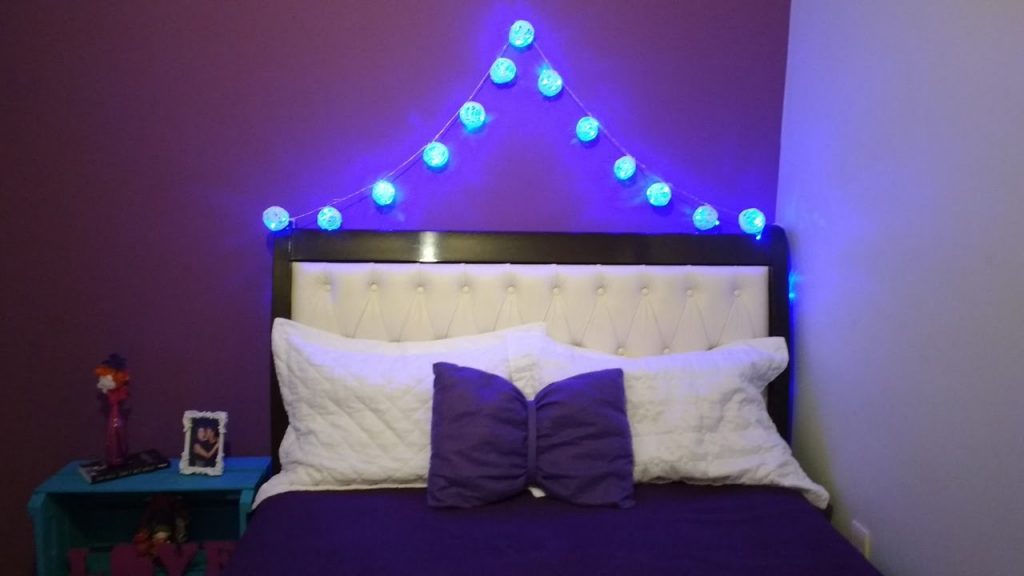 luzes decorativas usadas perto da sua cama