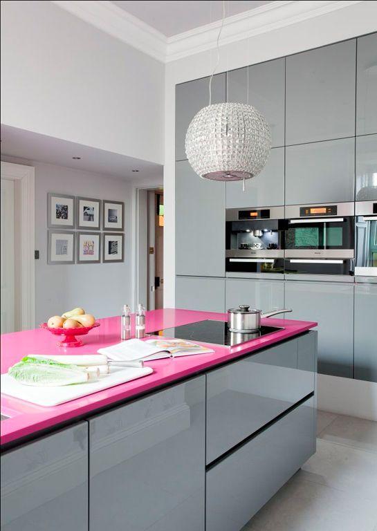 Decoração com balcão rosa na sua cozinha