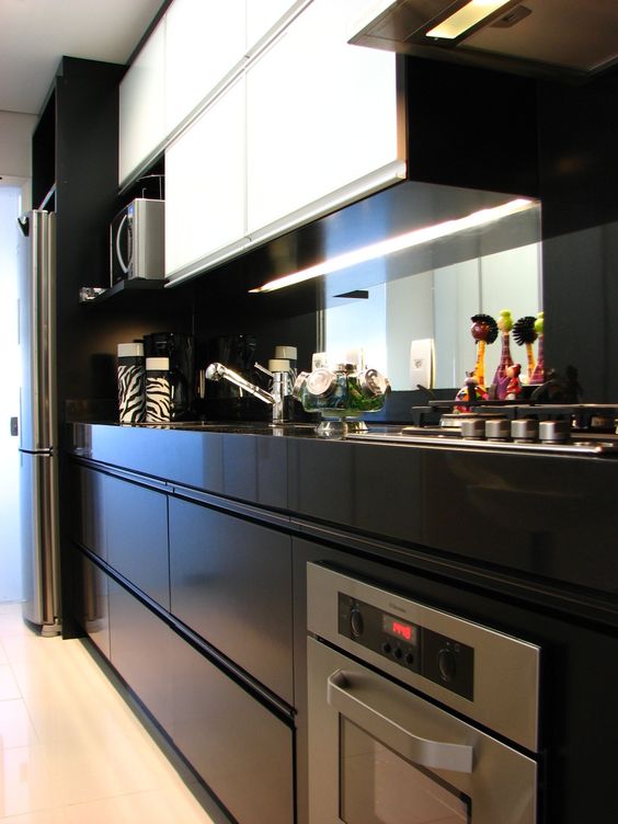 Cozinha de Apartamento Pequeno - 30 Idéias Incríveis com Fotos