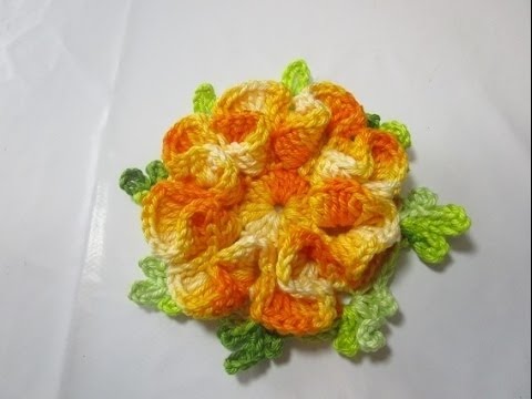 Flores de crochê amarela