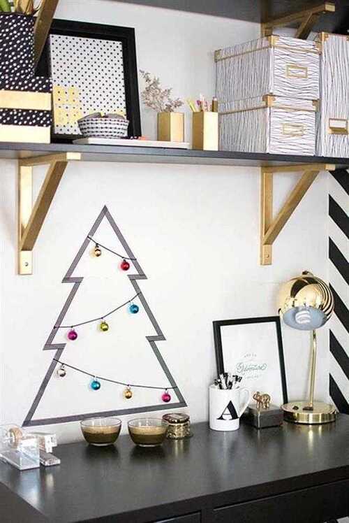 uma decoração natalina de parede muito linda e simples
